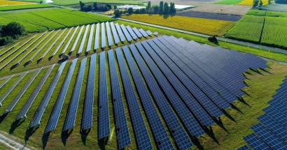Amazon anuncia doce proyectos eólicos y fotovoltaicos y alcanza los tres gigavatios en España
