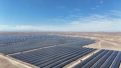 Chile comienza a conectar los 480 megavatios del que va a ser el mayor parque solar fotovoltaico del país