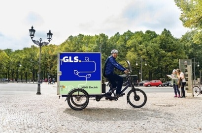 El gigante de la paquetería GLS se rinde al autoconsumo, la electromovilidad y los kilovatios verdes