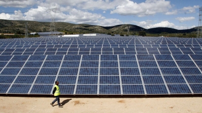 Naturgy pone en servicio sus primeras plantas fotovoltaicas en Andalucía