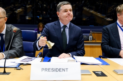 El Eurogrupo aboga por medidas "coordinadas" que no alienten la inflación para atajar los precios de energía