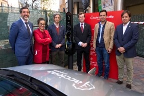 Acciona Energía y Qwello presentan sus primeros puntos de recarga urbanos en Alcobendas