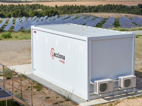 Acciona almacena la energía solar que produce en su parque fotovoltaico de Tudela en baterías recicladas de vehículos eléctricos