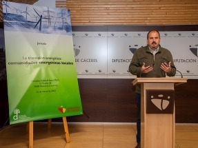 Cáceres impulsará la constitución de "cooperativas energéticas en municipios de menos de 5.000 habitantes"