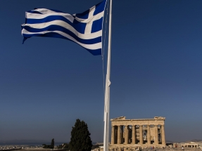 Grecia pide a Von der Leyen que le fije un tope de rentabilidad del 5% al mercado mayorista de electricidad