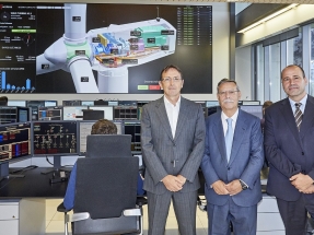 El presidente de Red Eléctrica visita el Centro de Control de Energías Renovables de Acciona