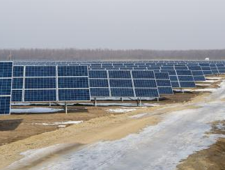 EDPR pone en marcha en Rumanía un innovador sistema de almacenamiento asociado a una planta solar