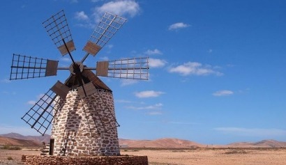 Canarias declara "de interés estratégico" el parque eólico de Las Colinas 