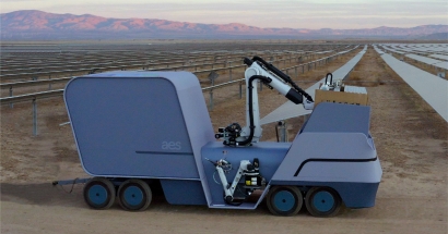 Atlas, el robot de AES para instalación de paneles fotovoltaicos