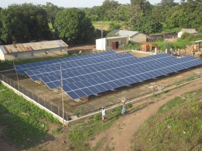 Proinso dona tres kilovatios pico fotovoltaicos a un centro antilepra de Benin