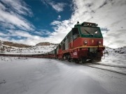 FEVE y la Universidad de León impulsan un proyecto de tren solar