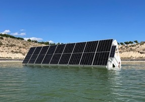 Soltec lanza Flotus, un seguidor solar flotante para embalses y balsas de riego que puede incrementar la producción hasta un 25%