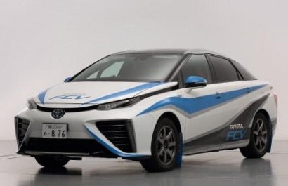 El Toyota FCV de pila de combustible debuta en competición