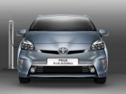 El Prius Híbrido Enchufable consume la mitad que un coche de gasolina de tamaño similar