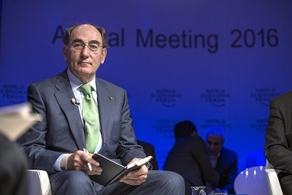 Sánchez Galán defiende en Davos el desarrollo y la integración de las “renovables maduras”