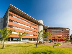 Bahía: El Parque Tecnológico se alimenta con electricidad de un sistema fotovoltaico donado por Enel Green Power