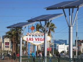 Las Vegas, enchufada a la electricidad verde